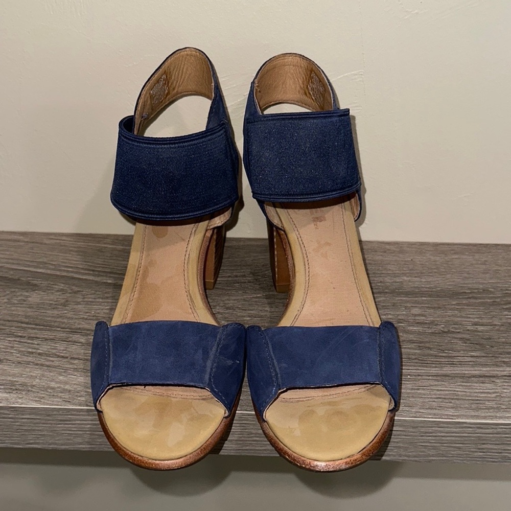 Sorel sandals